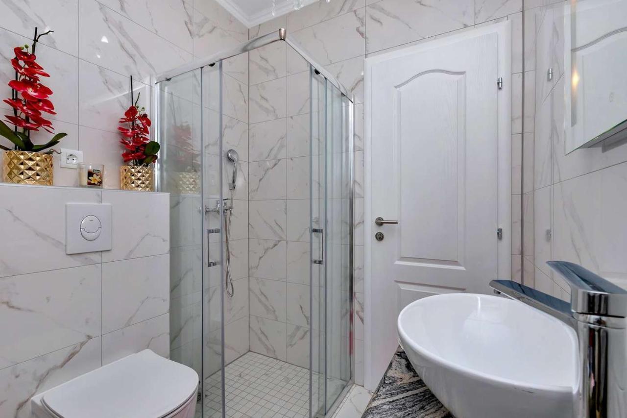 Luxurious Apartment Nino Makarska Ngoại thất bức ảnh