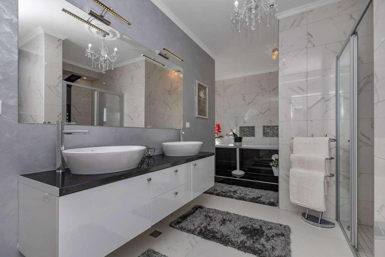 Luxurious Apartment Nino Makarska Ngoại thất bức ảnh